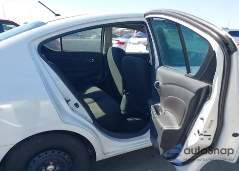 2019 Nissan Versa 1.6 Sv z USA, uszkodzony, nr VIN 3N1CN7AP6KL871710